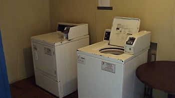 Econo Lodge Гафни Екстериор снимка