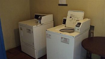 Econo Lodge Гафни Екстериор снимка